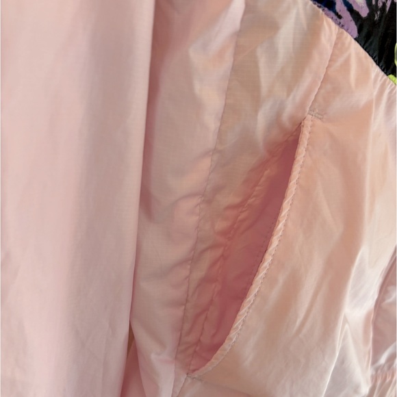 Nike Windbreaker - Picture 9 of 12